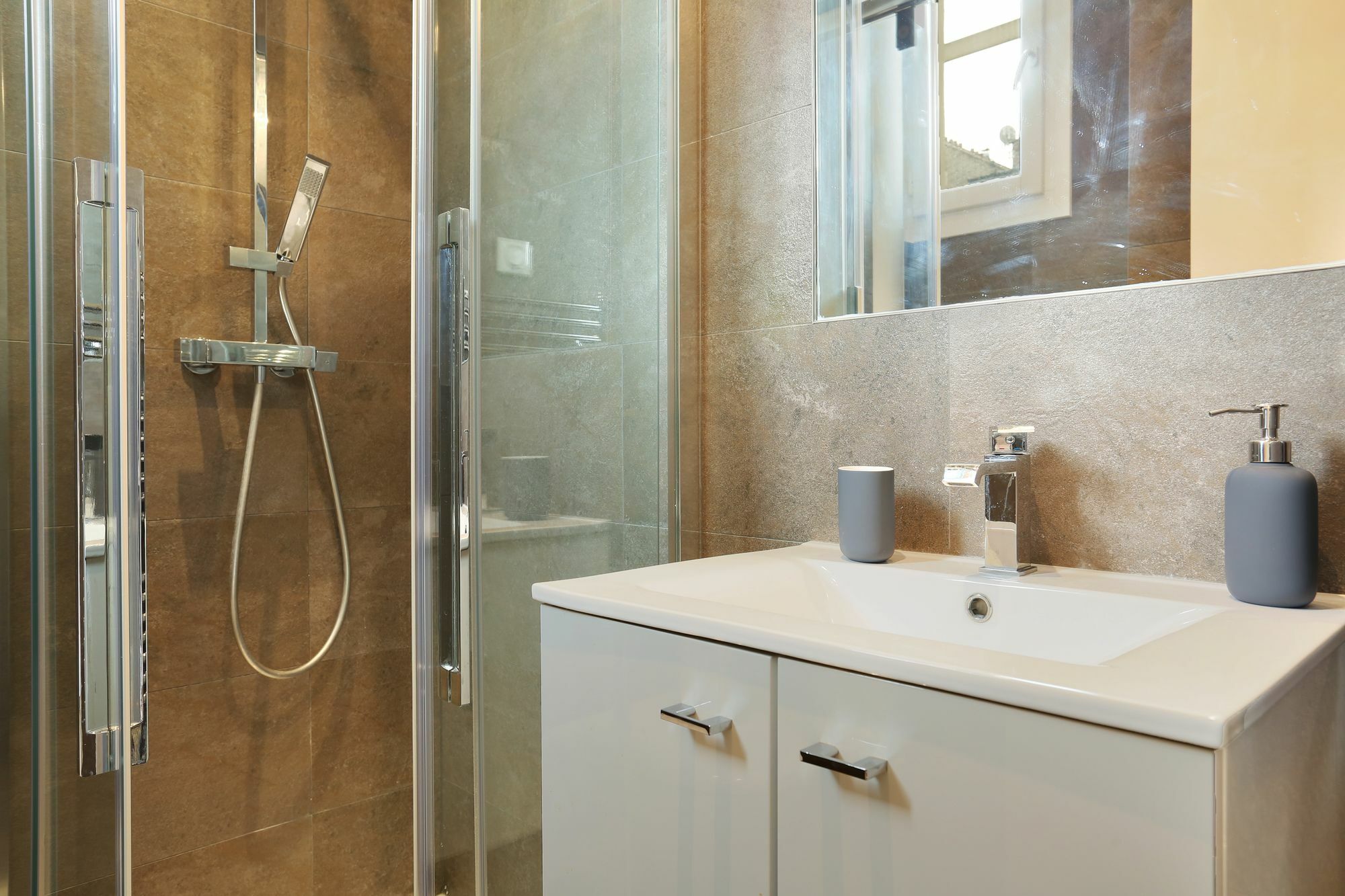 Studio Prestige Champs Elysees Париж Екстериор снимка