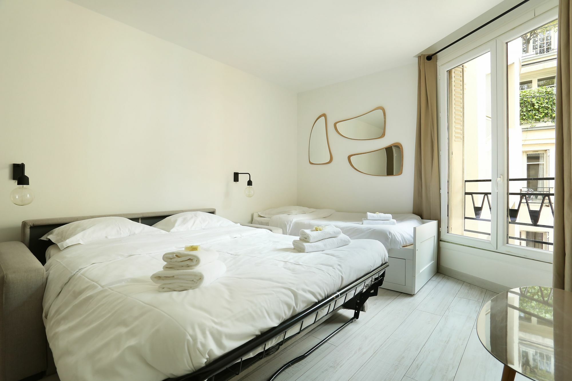 Studio Prestige Champs Elysees Париж Екстериор снимка